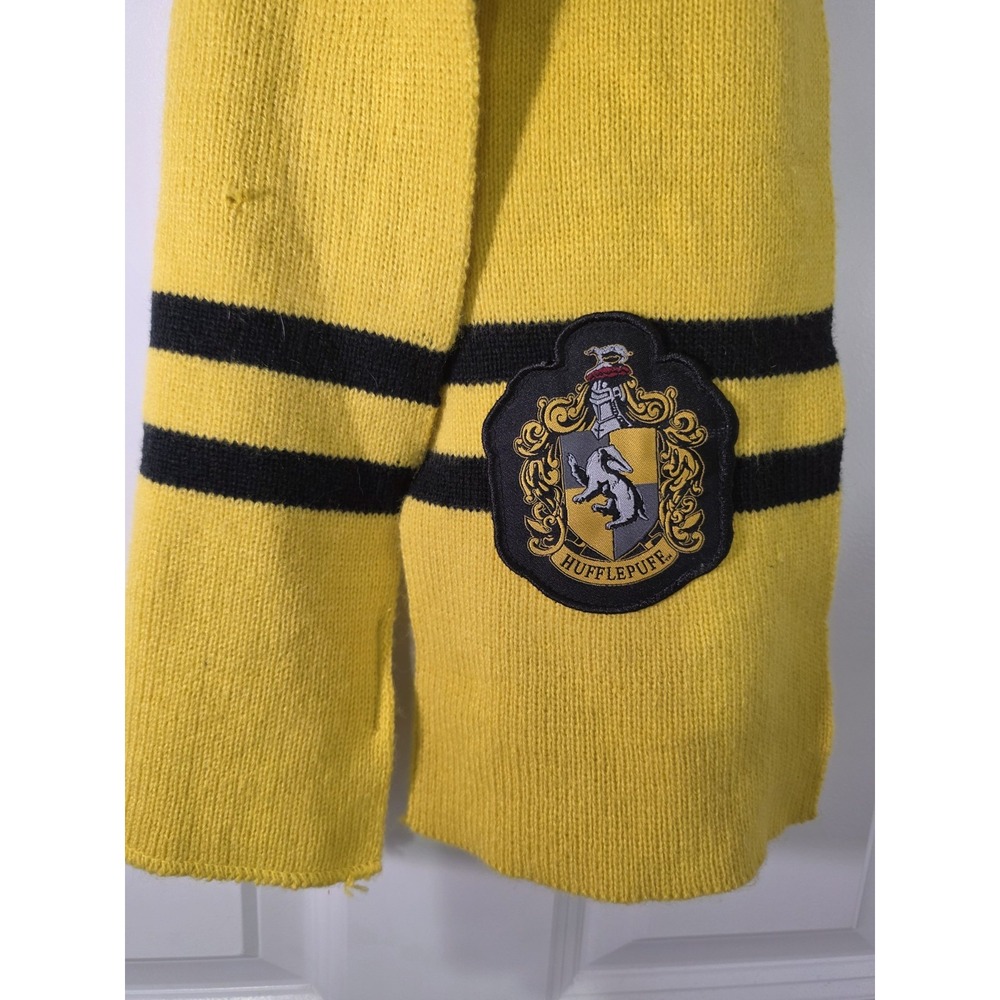 Harry Potter Hufflepuff Scarf Adult Yellow Black Knit Wizarding World Crest